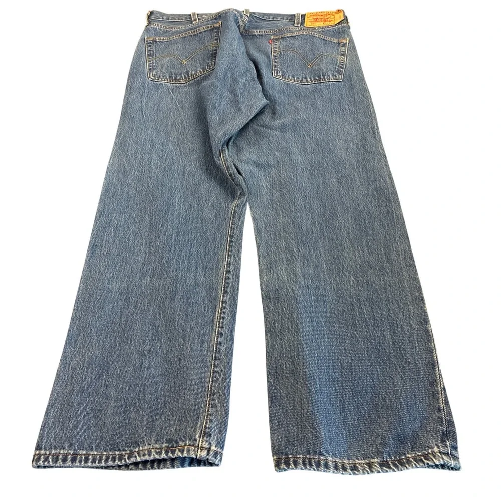 Levis 501 Original Fit Jeans Men's 42x32 Blue Denim Button Fly Straight Leg